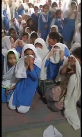 پشاور:سرکاری سکول میں پنکھا گرنے سے ٹیچر زخمی