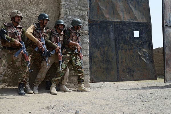 سکیورٹی فورسز کی مختلف کارروائیوں میں 21 دہشتگرد جہنم واصل