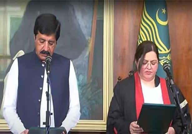 جسٹس عالیہ نیلم نے لاہور ہائیکورٹ کی پہلی خاتون چیف جسٹس کی حیثیت سے حلف اٹھا لیا