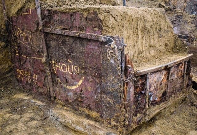 گوروں کی100سالہ پرانی ٹرین مل گئی A 100-year-old train was found