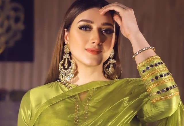 مومنہ اقبال نے ساری حدیں پار کردیں