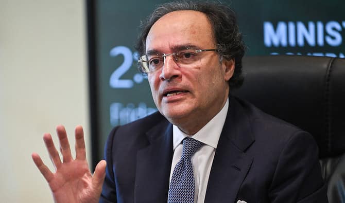 معاشی اہداف درست سمت میں جا رہے ہیں: وزیر خزانہ