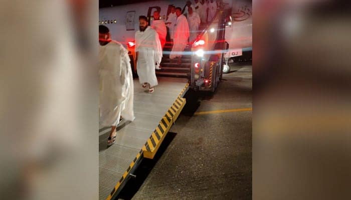 پی آئی اے کی حج پرواز کی ہنگامی لینڈنگ