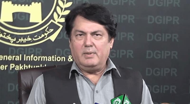 دہشت گرد اور کچے کے ڈاکو دندناتے پھر رہے ہیں، حکومت صرف مذمتیں ہی کر رہی ہیں۔