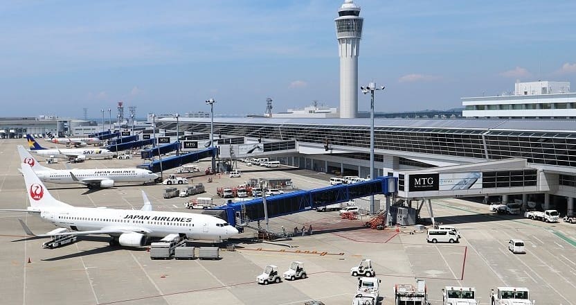 قینچی گم ہونے پر 36 پروازیں منسوخ اور 201 کی روانگی میں تاخیر