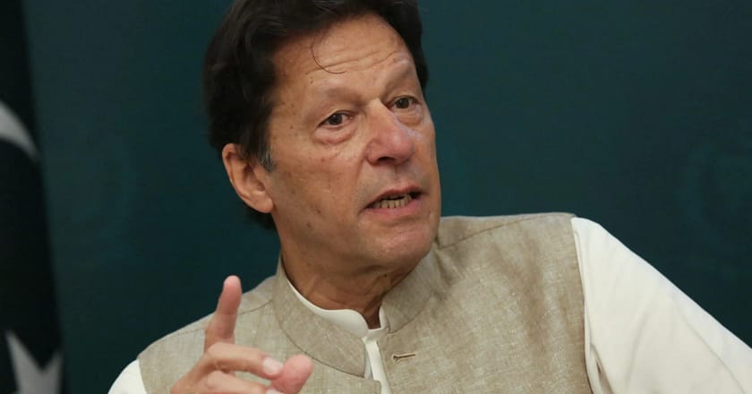 فوج عوام آمنے سامنے،عمران خان کا دبنگ بیان