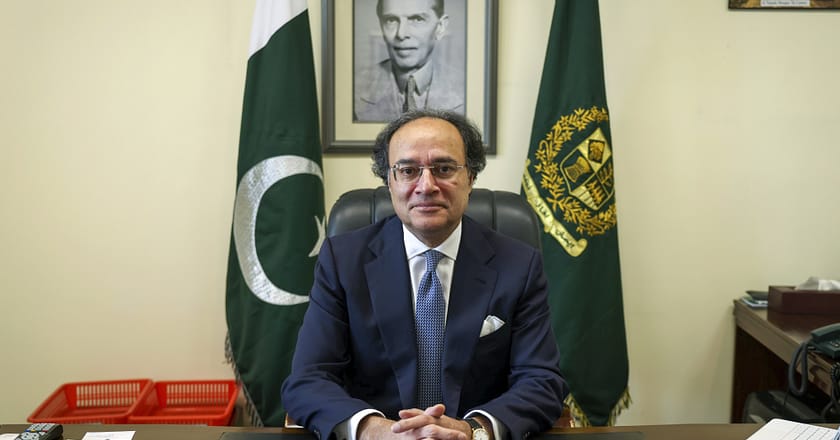 پاکستان کو چین اور امریکا دونوں بلاکس کے ساتھ چلنا ہے، وزیرِ خزانہ محمد اورنگزیب