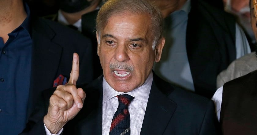 دہشتگردی کے خاتمے تک جنگ جاری رکھیں گے: وزیراعظم