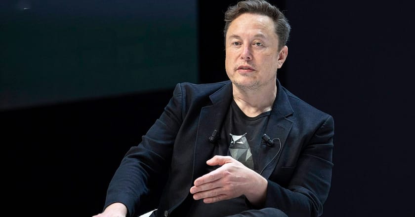 21 ارب ڈالرز سے زائد کمی کے باوجود ایلون مسک دنیا کے امیر ترین شخص