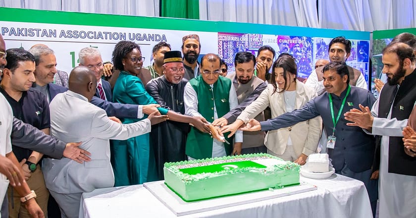 پاکستان ایسوسی ایشن یوگنڈا کے زیر اہتمام کمپالا پیرنٹس سکول میں یوم آزادی پاکستان منایا گیا۔