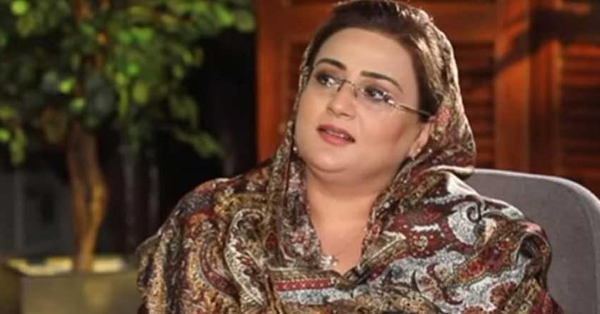 بانی پی ٹی آئی پہلے معافی تو مانگیں: عظمیٰ بخاری