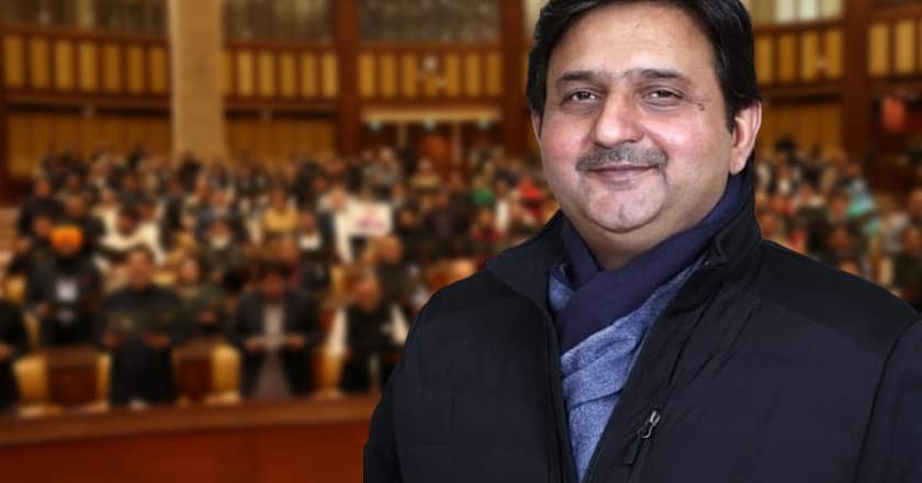 اپوزیشن کے حقوق کا محافظ بن کر بیٹھا ہوں: ملک احمد خان