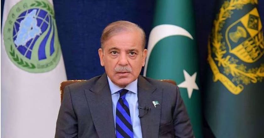 ماحولیاتی تبدیلیوں سے متاثرہ ممالک کے قرضے معاف کیے جائیں: وزیرِ اعظم