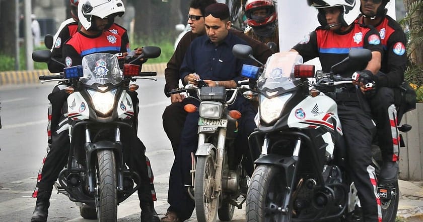 ڈولفن سکواڈ کی کارروائی, 3 اے کیٹگری ملزمان گرفتار