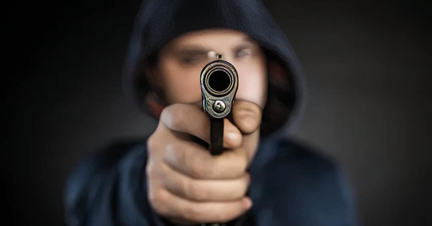 ڈاکوؤں نے مسجد میں ڈکیتی کی واردات کر ڈالی