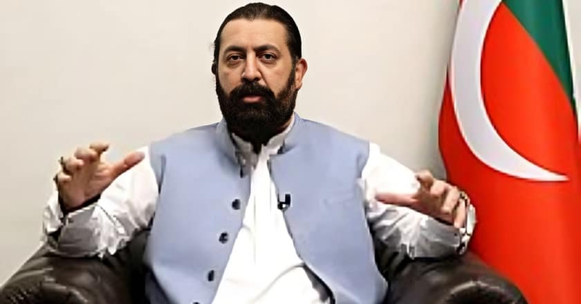 انسداد دہشت گردی عدالت نے شیخ وقاص اکرم کے وارنٹ گرفتاری جاری کردیے
