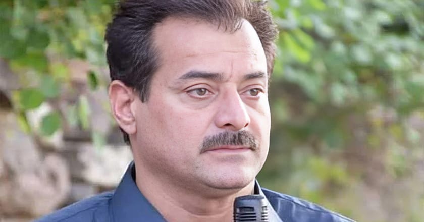 پی ٹی آئی رہنما صداقت عباسی کو اسلام آباد پولیس نے گرفتار کرلیا