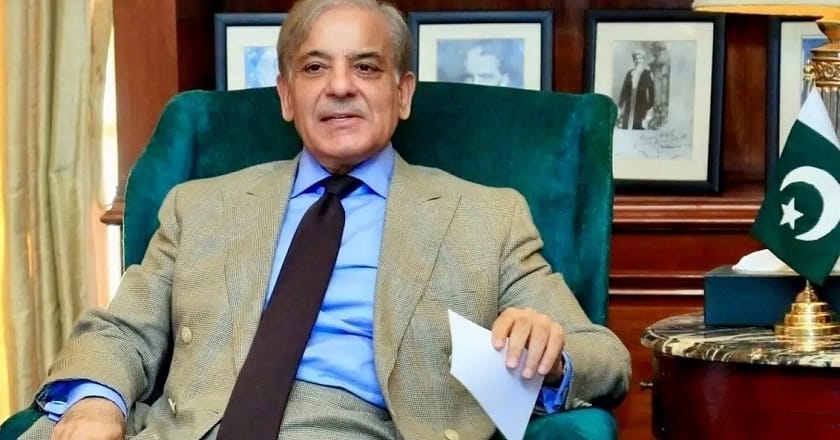 شب و روز محنت کرنے سے ہی قومیں ترقی کرتی ہیں: شہباز شریف