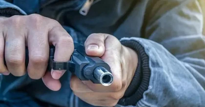 لاہور: منہ بولے بیٹے نے انسپکٹر کو انہی کے پستول سے قتل کر دیا