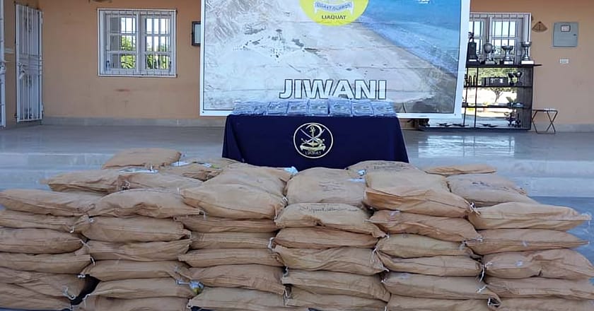 پاکستان کوسٹ گارڈز کی بلوچستان میں کارروائی، پہاڑوں میں چھپائی گئی چرس برآمد