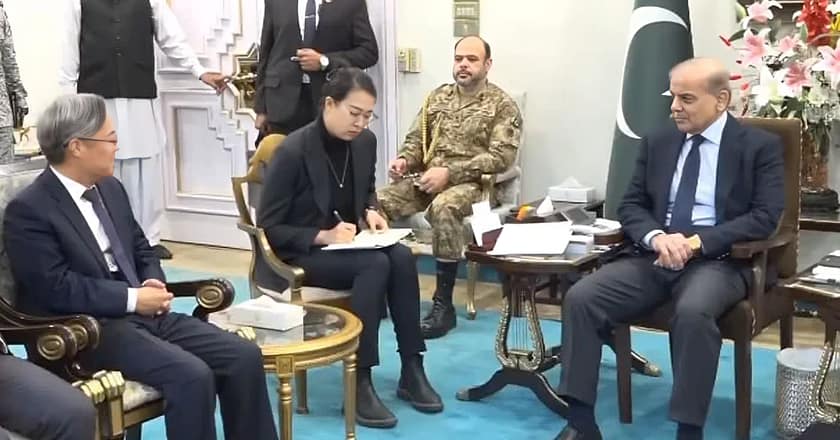 وزیراعظم کی چینی سفیر سے ملاقات، سیکیورٹی معاملات پر بات چیت