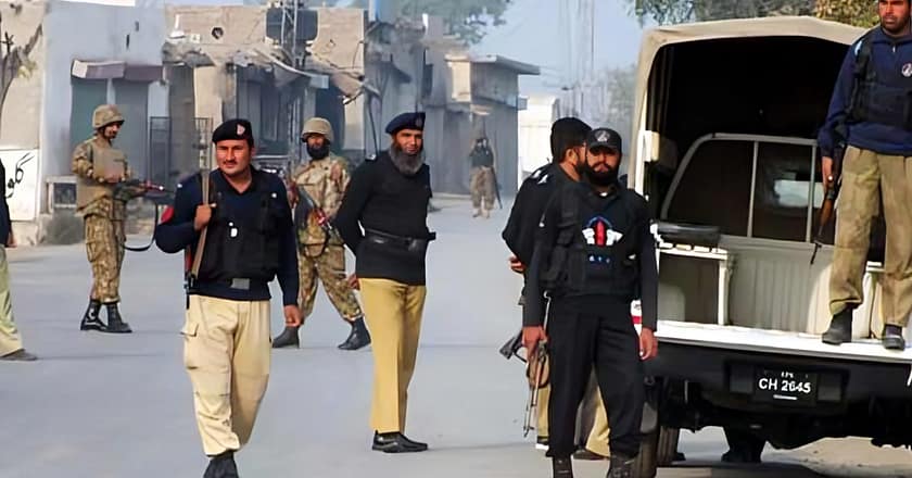 کرک: پولیس چوکی پر دہشتگردوں کی فائرنگ، 3 اہلکار شہید، 5 زخمی