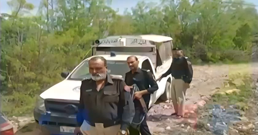 کوہاٹ: دہشتگردوں کا پولیس موبائل پر دستی بم سے حملہ، ایک اہلکار زخمی