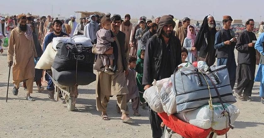 افغان مہاجرین کو واپس بھجوانے کے منصوبے کا دوسرا مرحلہ شروع