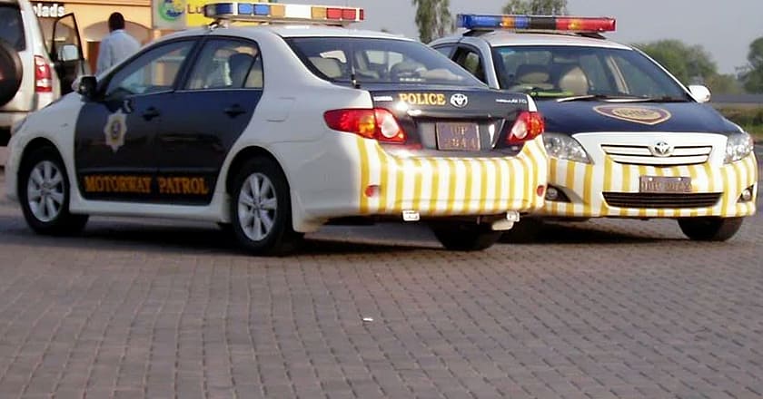 اسلام آباد: موٹروے پولیس کی گاڑی پر فائرنگ