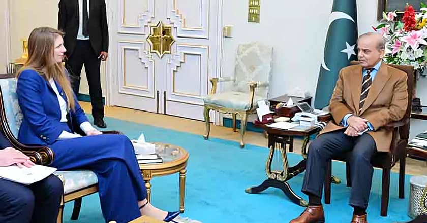 وزیراعظم سے برطانوی ہائی کمشنر کی ملاقات، دوطرفہ تعلقات پر گفتگو