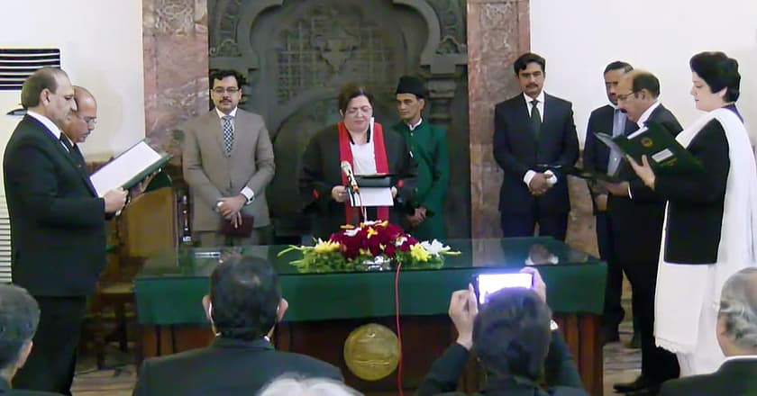 لاہور ہائیکورٹ: نئے تعینات ہونیوالے 4 ایڈیشنل ججز نے حلف اٹھا لیا