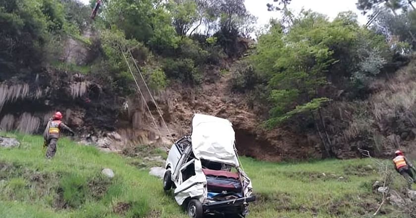 اپر کوہستان: گاڑی کھائی میں گر گئی، 3 افراد جاں بحق