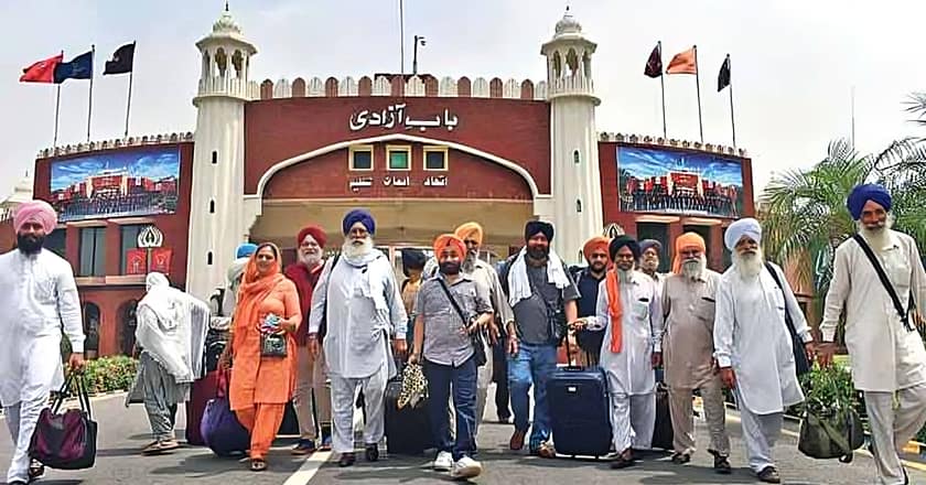 بیساکھی میلہ، خالصہ جنم دن کی تقریبات، بھارتی سکھ یاتریوں کی بڑی تعداد پاکستان پہنچ گئی
