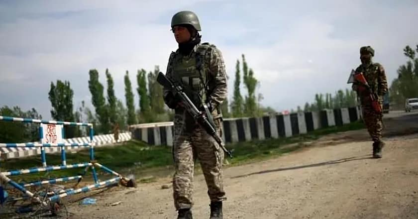 مقبوضہ کشمیر: ہزاروں کشمیری گرفتار، درجنوں گھر مسمار
