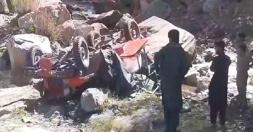 مانسہرہ: مسافر جیپ کھائی میں گر گئی، بچی اور خواتین سمیت 4 افراد جاں بحق