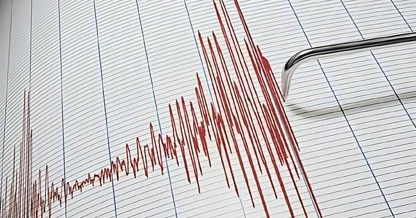 پشاور اور گردونواح میں زلزلے کے جھٹکے، شہریوں میں خوف و ہراس