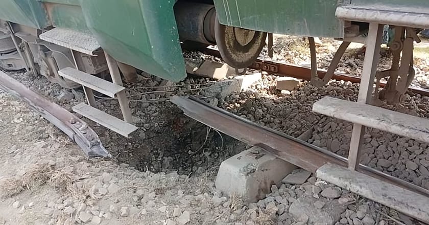 پشاور سے کوئٹہ جانے والی جعفر ایکسپریس کے ٹریک پر دھماکا